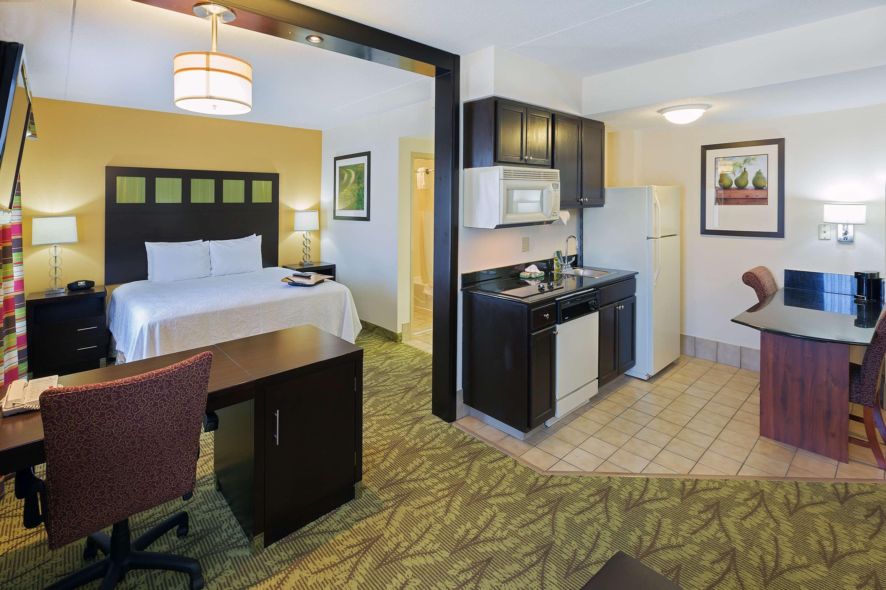 Hampton Inn & Suites Tulsa-Woodland Hills Dış mekan fotoğraf