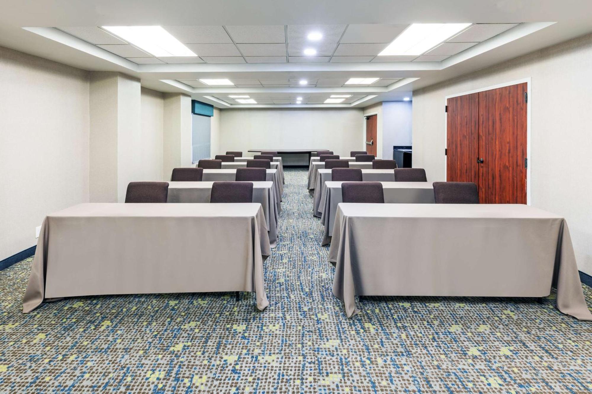 Hampton Inn & Suites Tulsa-Woodland Hills Dış mekan fotoğraf