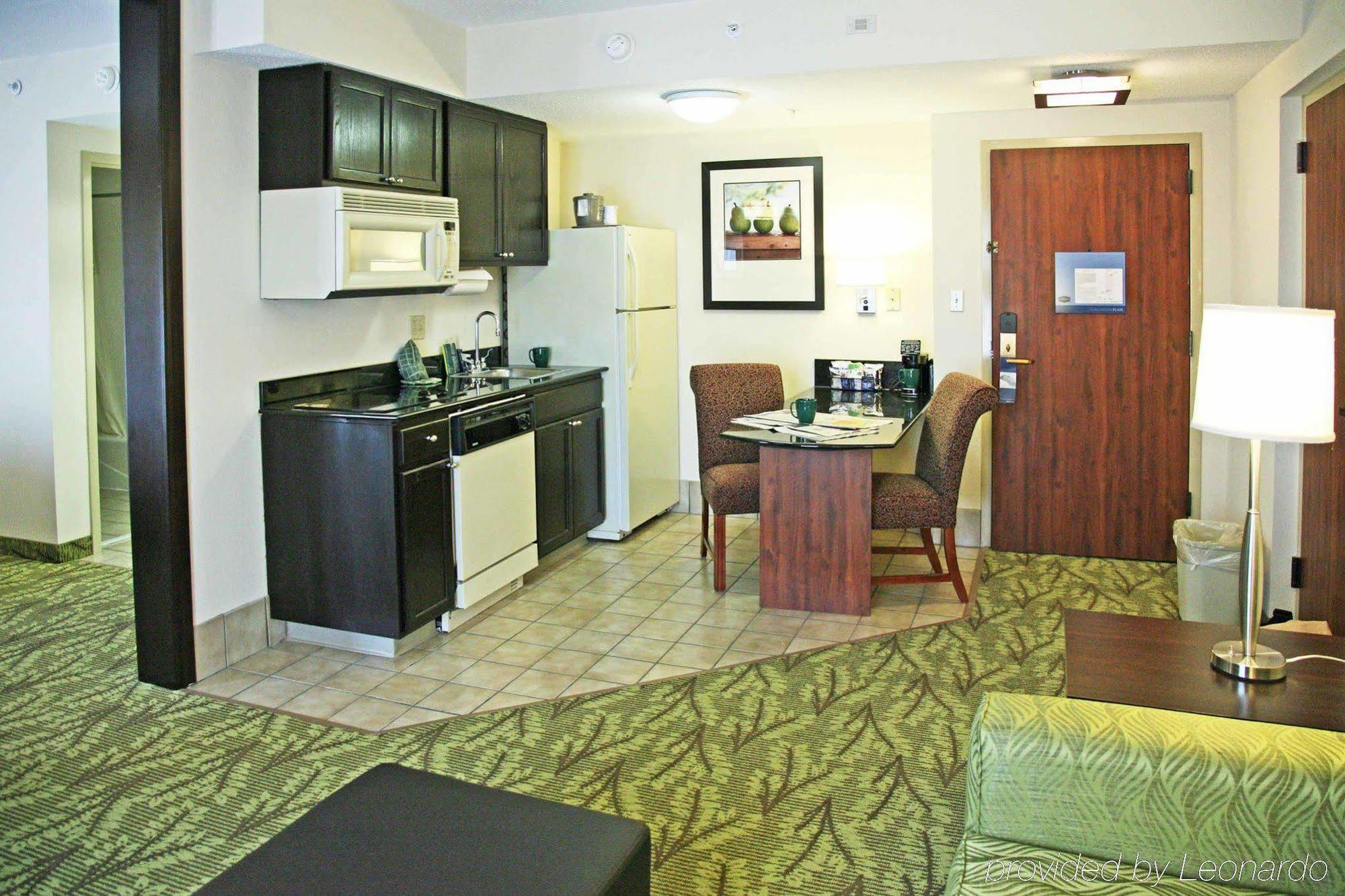 Hampton Inn & Suites Tulsa-Woodland Hills Oda fotoğraf